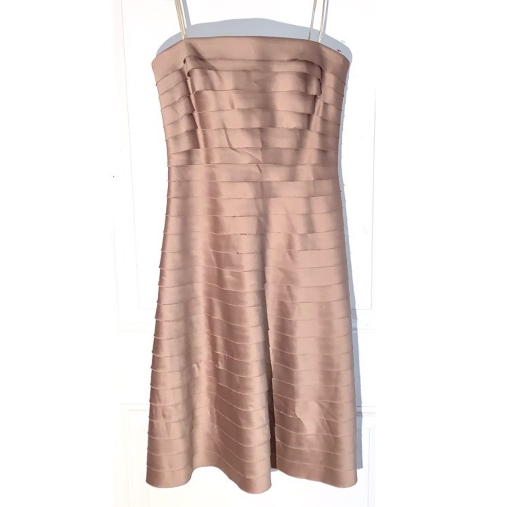 Eliza J New York Bandage Dress Size 4 satiny gold - Picture 3 of 10